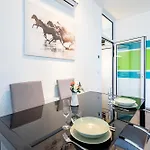 Balcony - Central - Super Comfy